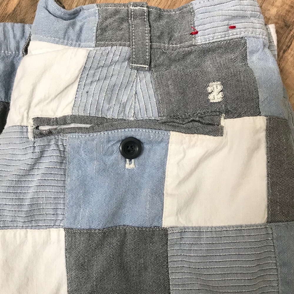 Men’s Izod Block Pattern Shorts - Picture 3 of 6